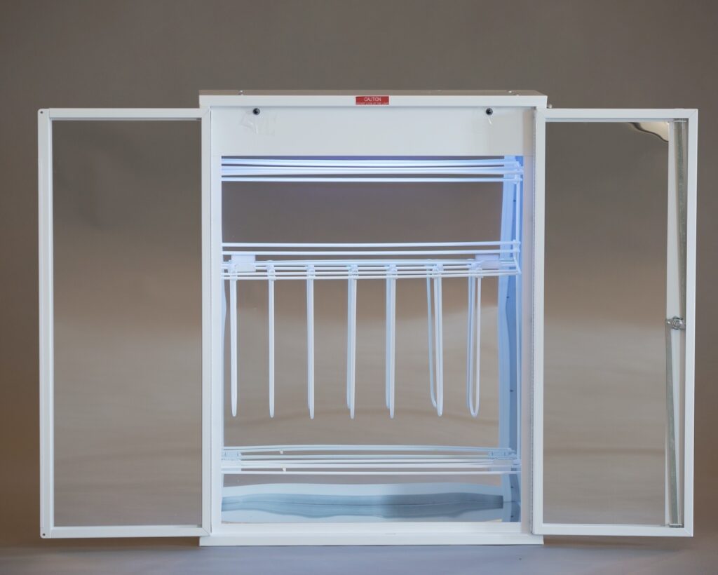 UV We make it simple & germ free!